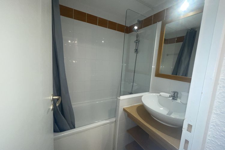 Studio agréable · Au centre de la station  - Résidence digitale