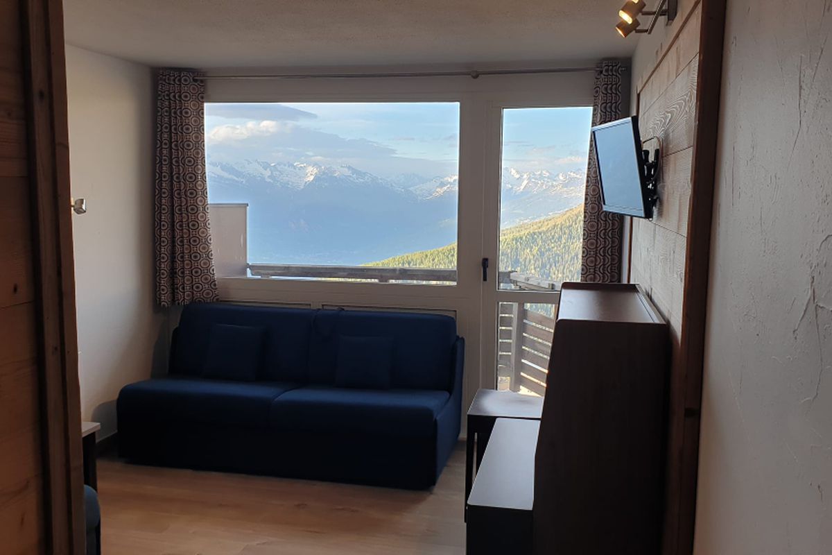 Studio rénové confortable avec cabine · Accès direct aux pistes · Coin montagne - Le paquebot des neiges