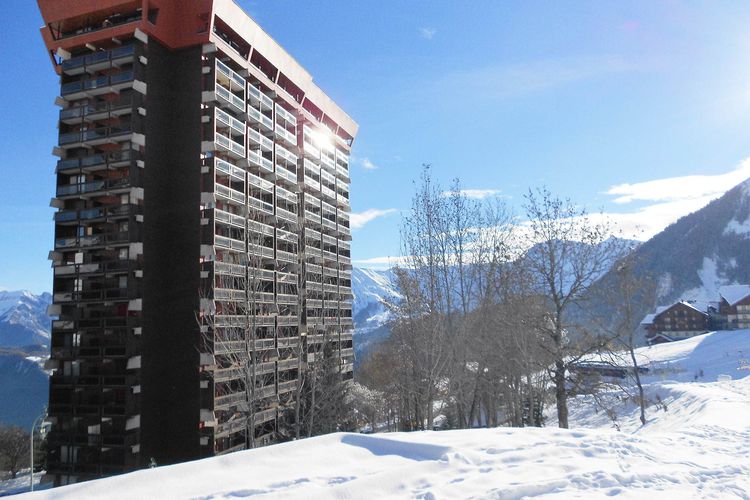 APPARTEMENT 2 PIECES CABINES  6 PERS VUE PISTES