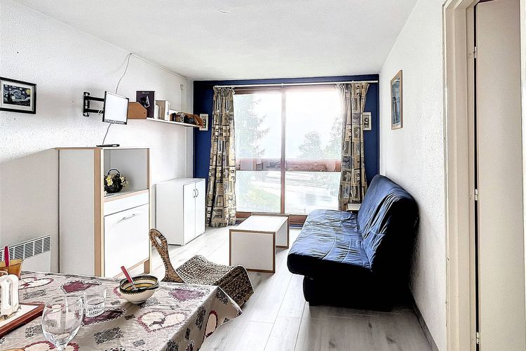 STUDIO CABINE 4/5 PERSONNES