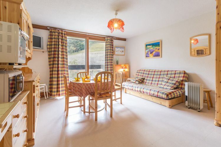 STUDIO ALCOVE 4 PERSONNES