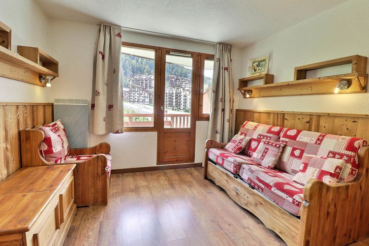 CONFORTABLE 2 PIECES, SKIS AUX PIEDS ET PROCHE DES COMMERCES