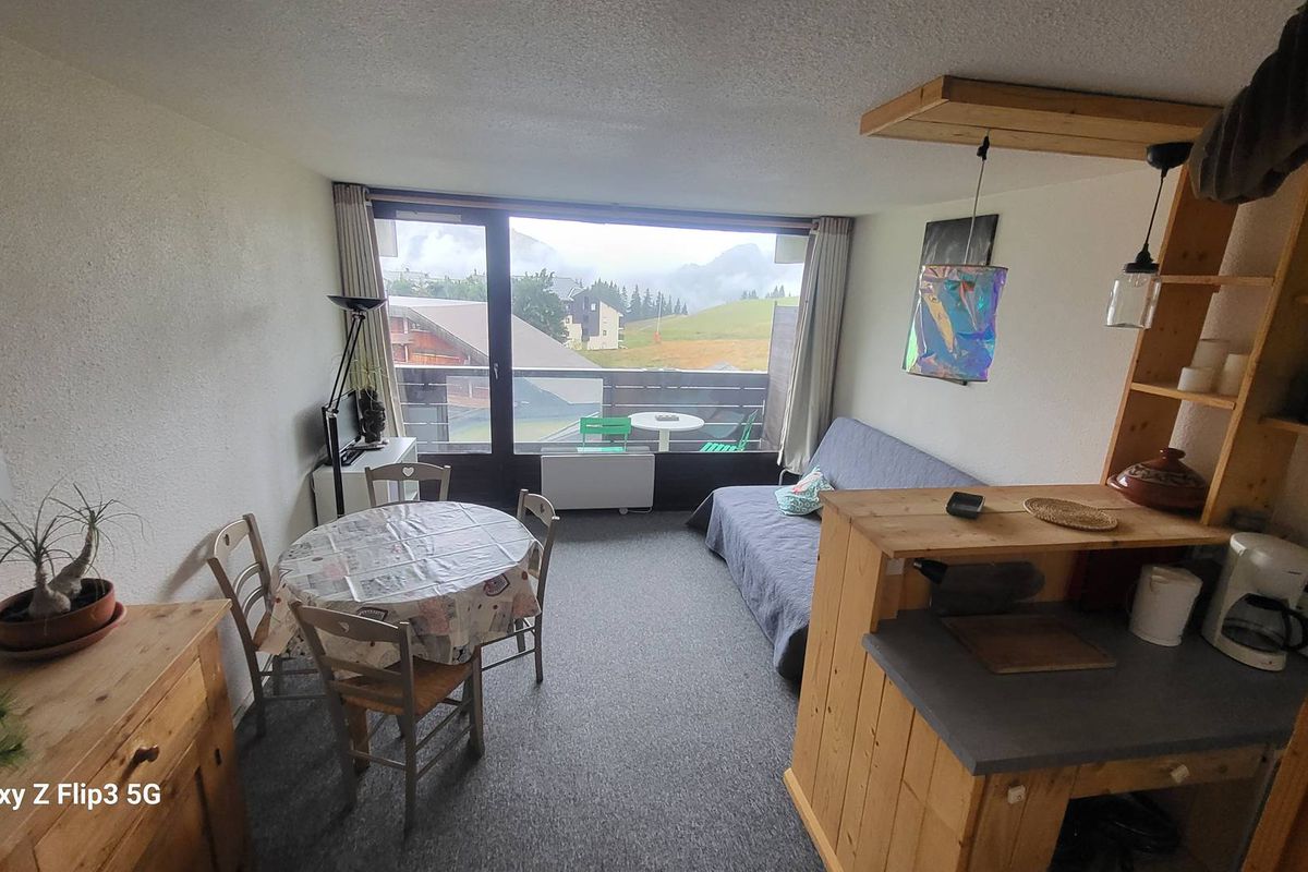 AU PIED DES PISTES - Les feudieres