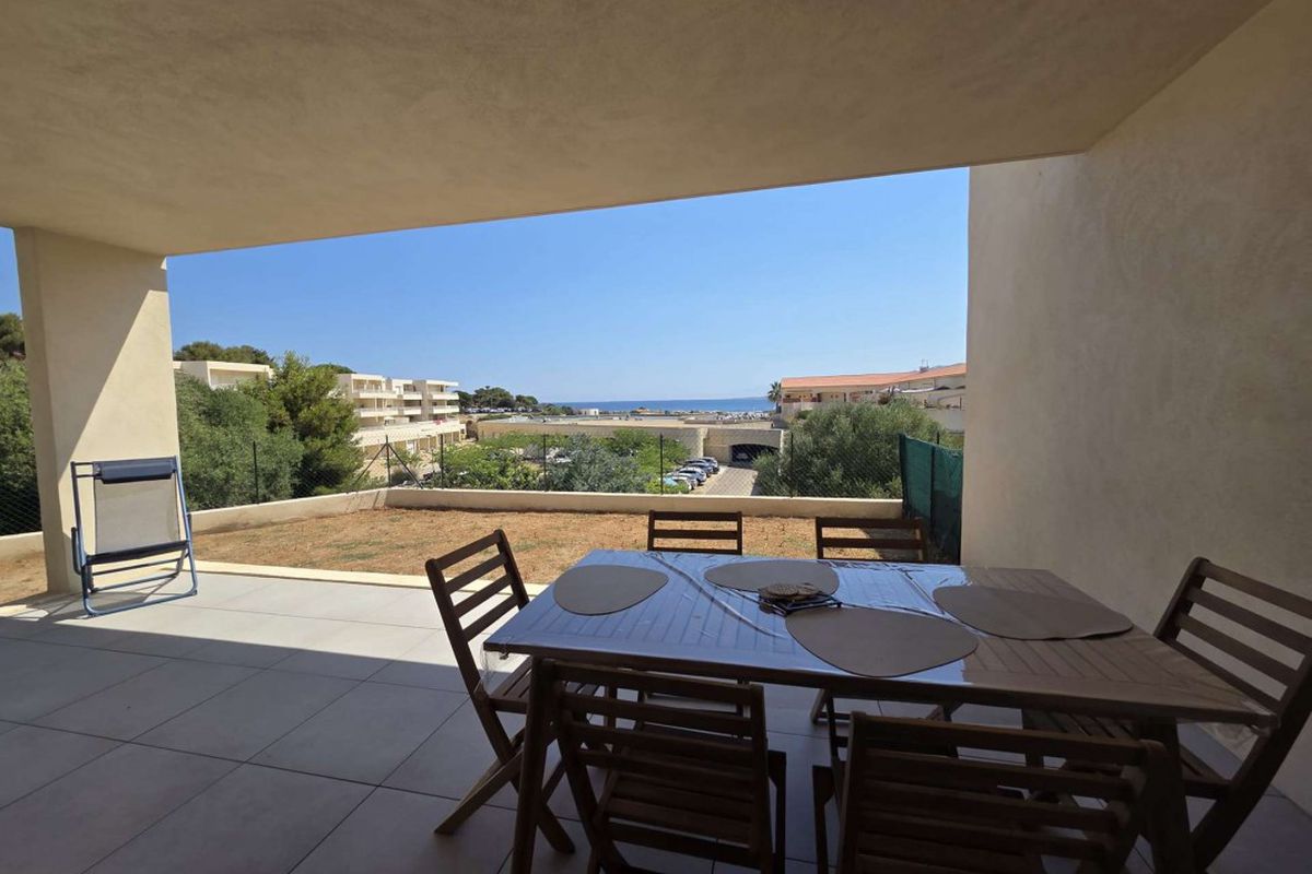 Appartement 3 pièces 4 couchages LUMIO - A marina