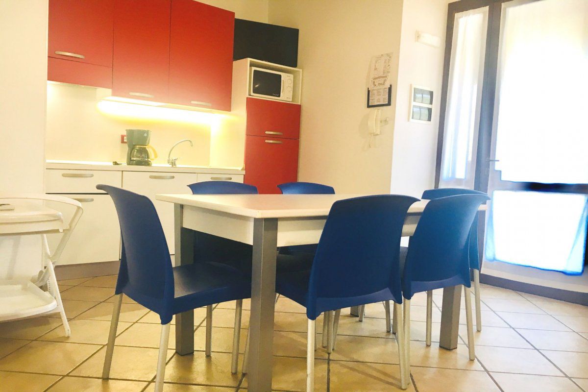 Appartement Wunderschöne Wohnung in Lido Di Spina mit Möbliertem Balkon