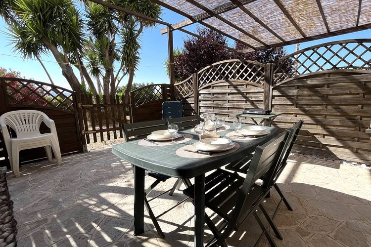 SAINT-FLORENT T2 avec terrasse piscine - La citadelle