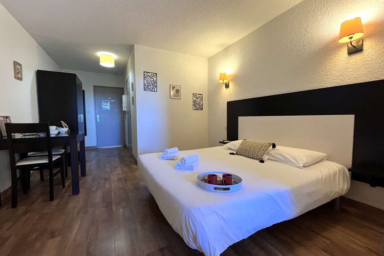 ST FLORENT Studio avec piscine - La citadelle