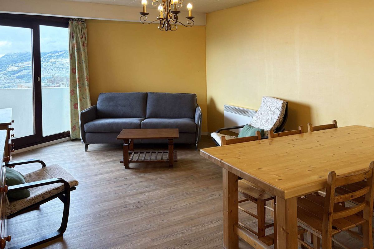 2 pièces 6 personnes CENTRE COMMERCIAL - Les cembros