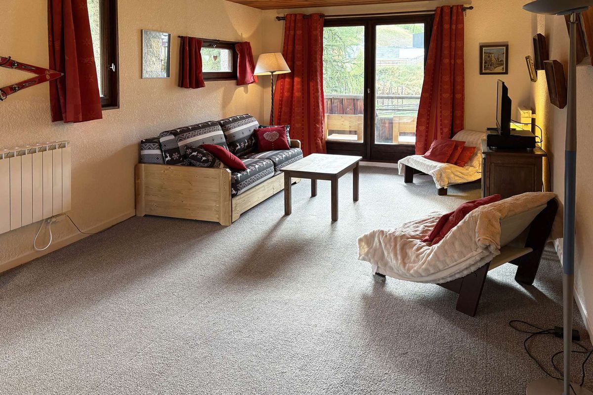 109 LE SUNNY SNOW 1650 - Le sunny snow