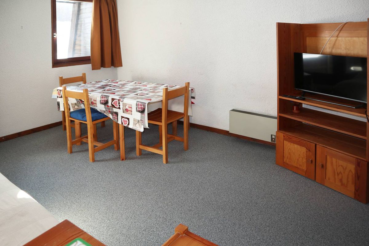 départ skis aux pieds - Pic vert