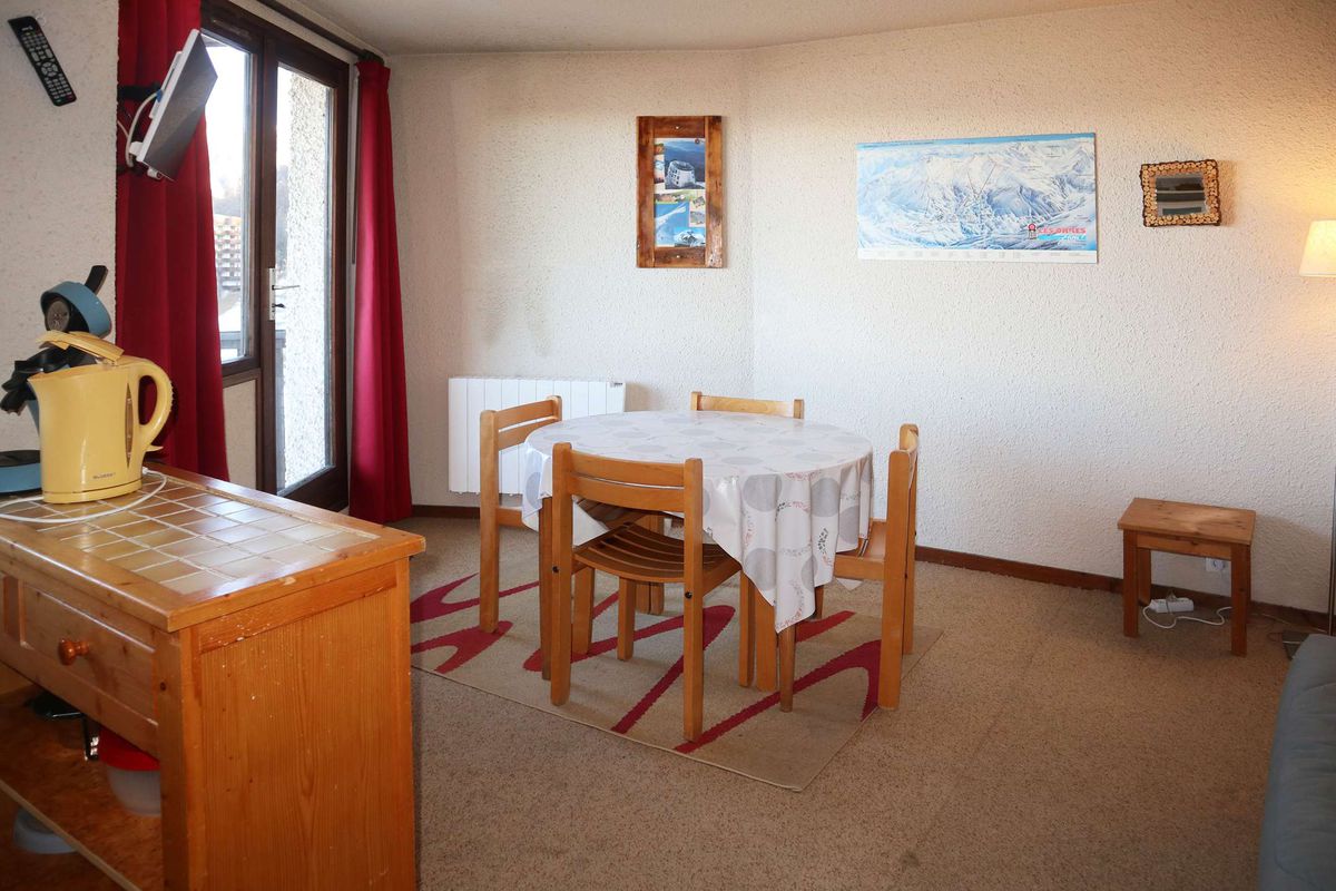 STUDIO 4 PERSONNES CENTRE STATION - Le cairn 