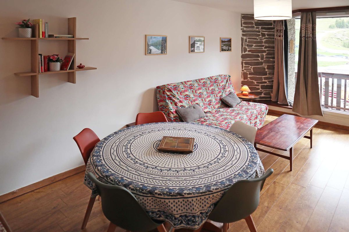 E205 LES CEMBROS 1650 - Les cembros