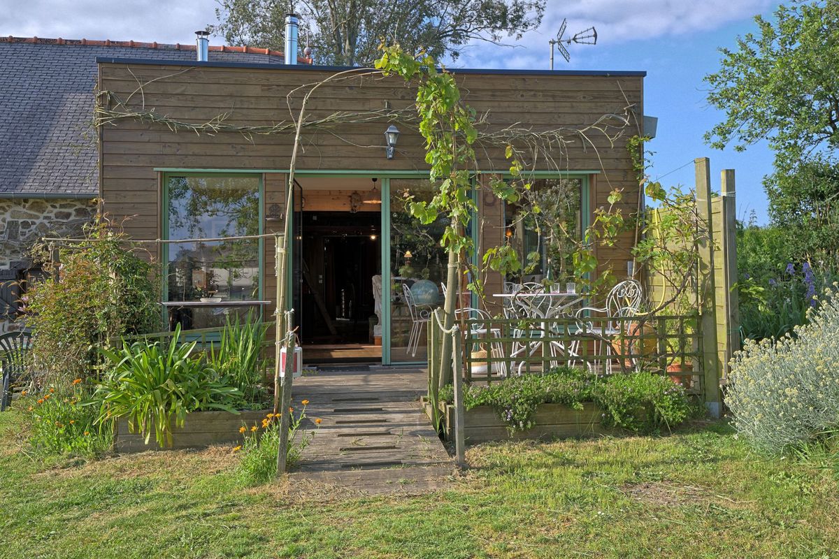 Maison Wood love Home