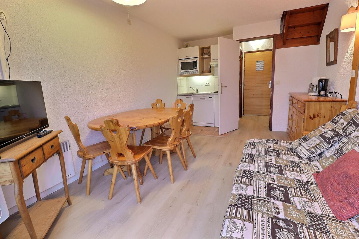 DUPLEX AU CALME, PROCHE COMMERCES, SKI AUX PIEDS