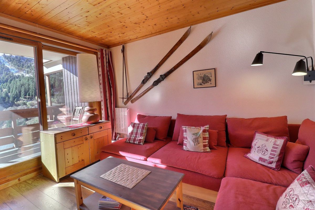 VUE D'EXCEPTION SUR MONT  VALLON, PLEIN SUD,  SKIS AUX PIEDS