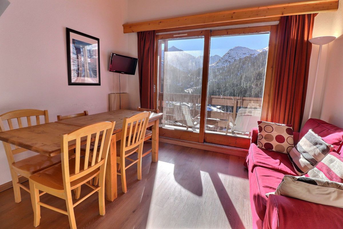 JOLI DUPLEX AU CALME, PLEIN SUD, SUR LES PISTES