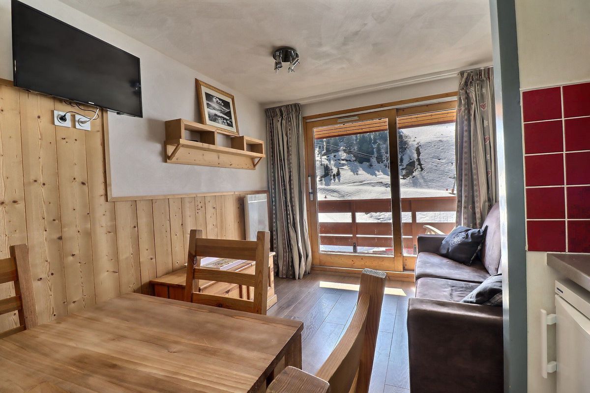 CHARMANT STUDIO SUR LES PISTES - PROCHE DES COMMERCES - Residence pralin