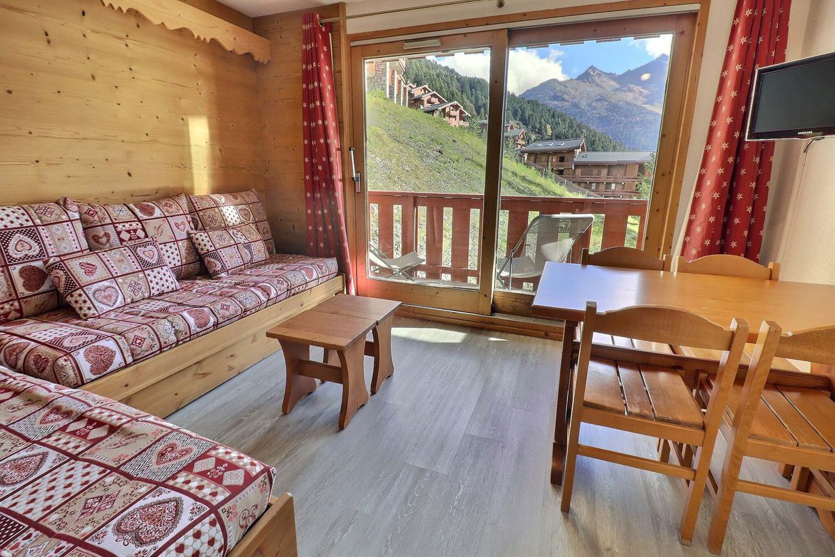 JOLI APPARTEMENT, BIEN PLACE, SKIS AUX PIEDS - Residence pralin