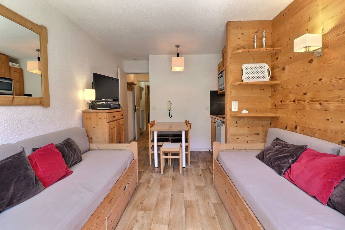 CHARMANT STUDIO CABINE 4 PERSONNES - RENOVE - SKIS AUX PIEDS - Residence pralin