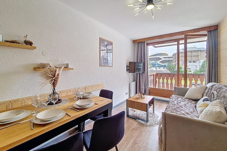 Appartement lumineux. Balcon. Proche des pistes