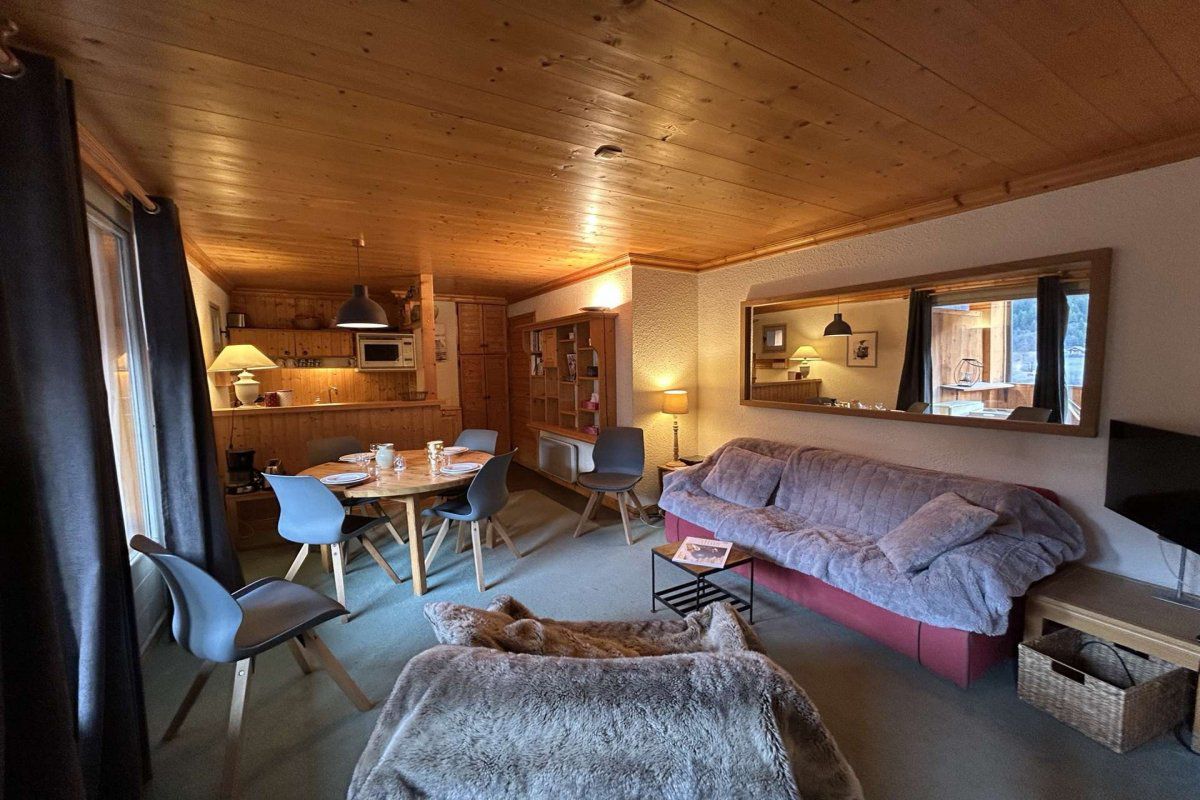 Appartement 3 pièces Alcôve 6 personnes MERIBEL - Petaru
