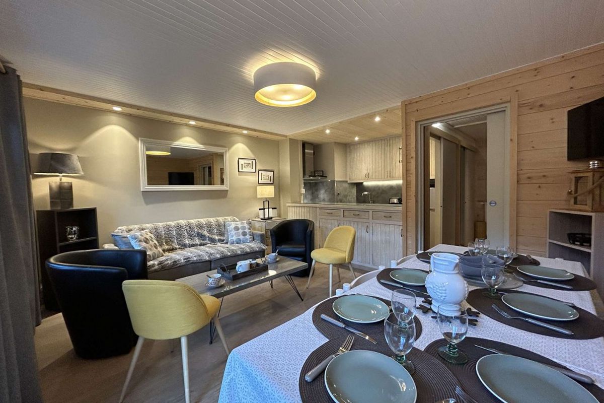 Appartement 3 pièces / alcôve  6/8 personnes MERIBEL - Tougnete