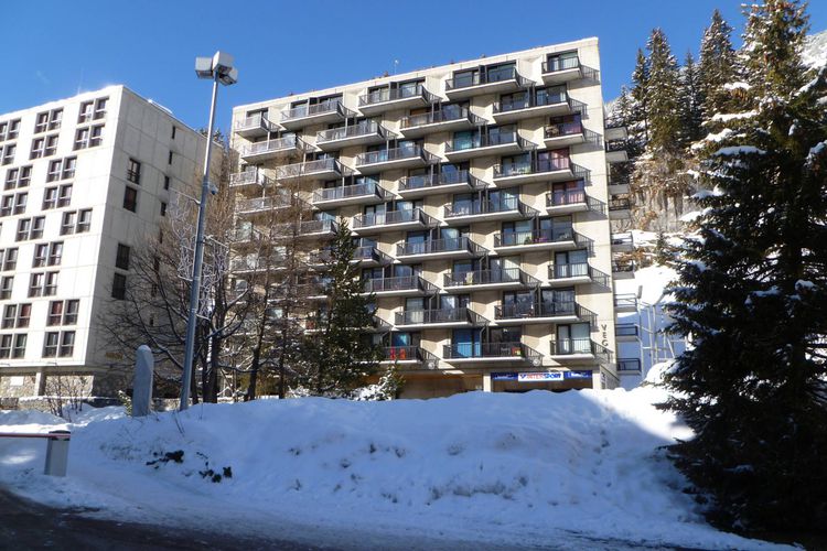 Studio rénové · Proche des pistes et des commerces