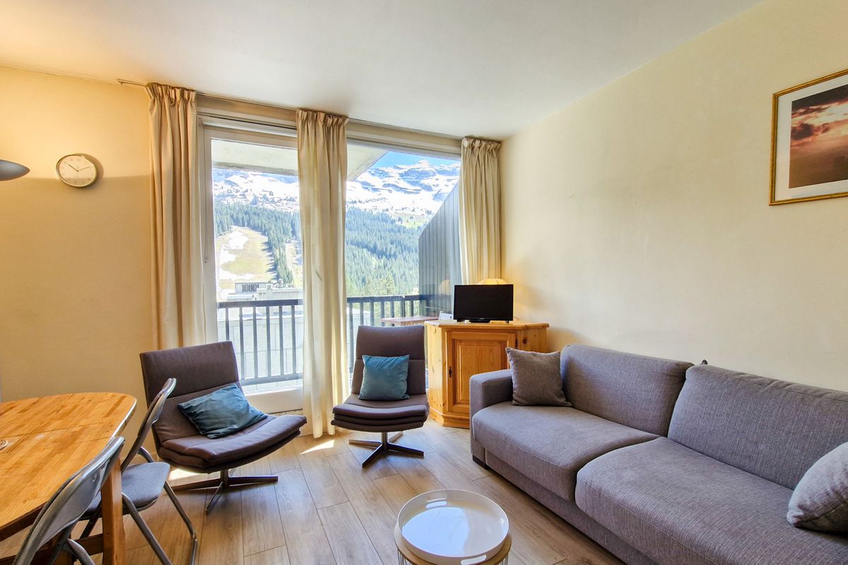 Studio confortable · Proche des pistes et des commerces · Balcon