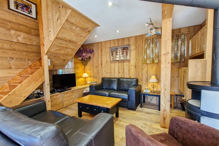 Chalet lumineux · Poêle à bois · WIFI gratuit et illimité · Garage