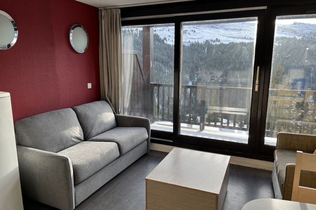 Appartement confortable · Au pied des pistes · Piscine · Spa · Parking inclus