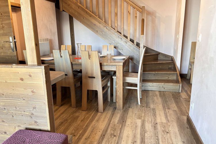 Appartement 5 Pièces cabine 8 couchages RISOUL 1850 - Deneb