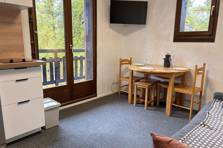 Appartement 2 pièces 6 couchages RISOUL 1850 - Belvedere