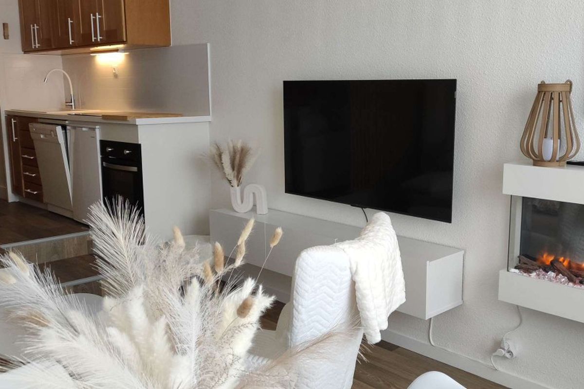 STUDIO CONTEMPORAIN AU PIED DES PISTES - Lavalette e10