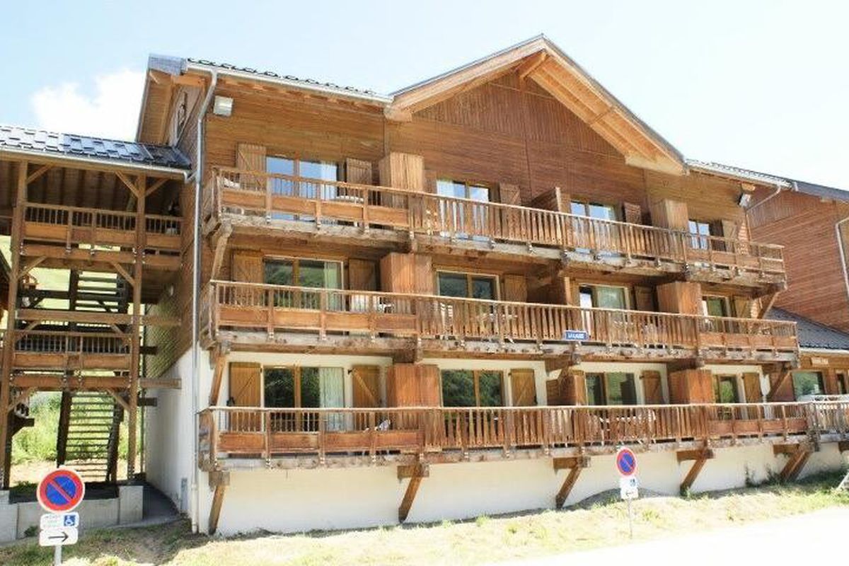 Appartement pour 6 personnes exposé plein sud, face aux montagnes