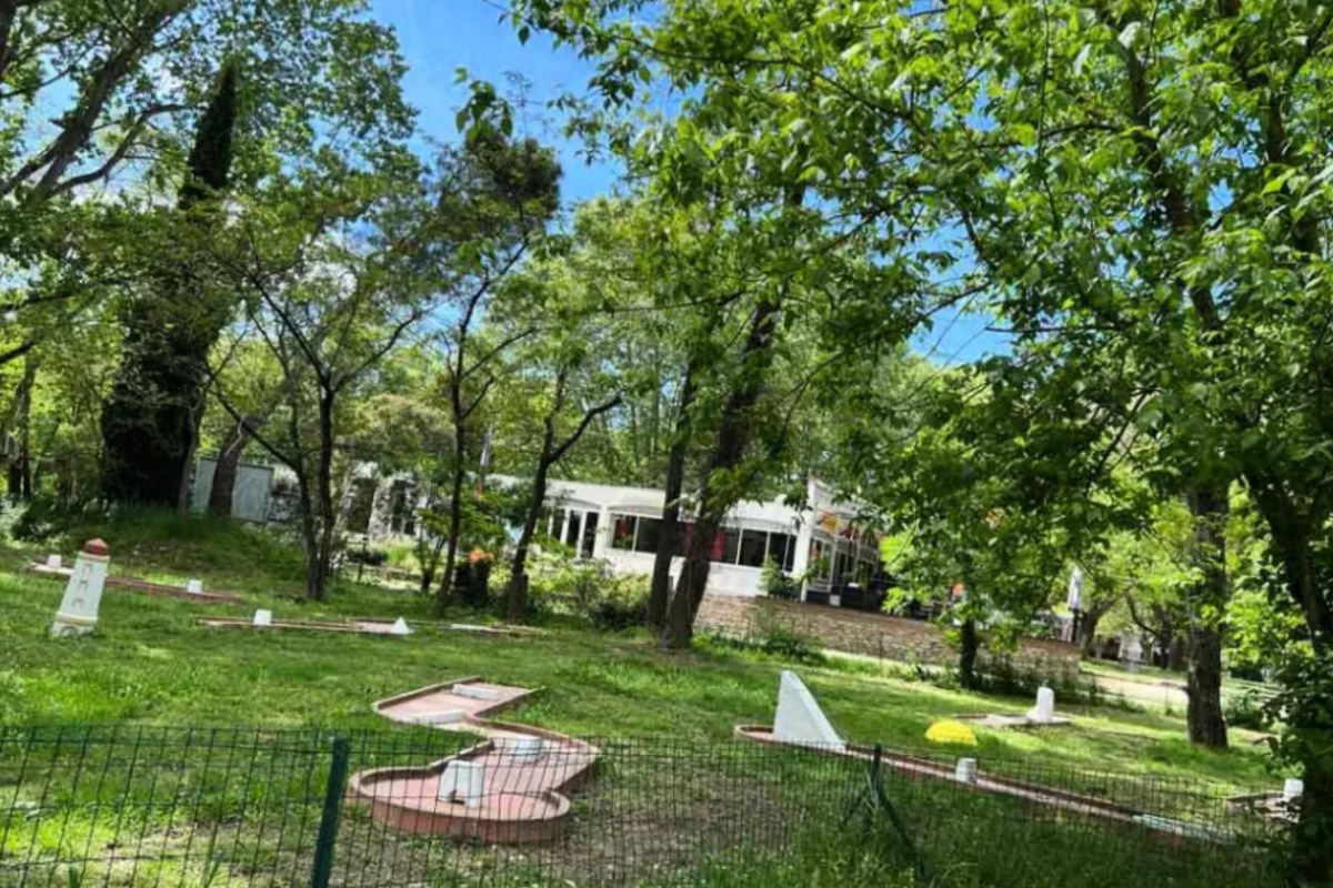 Camping Le Peyrolais