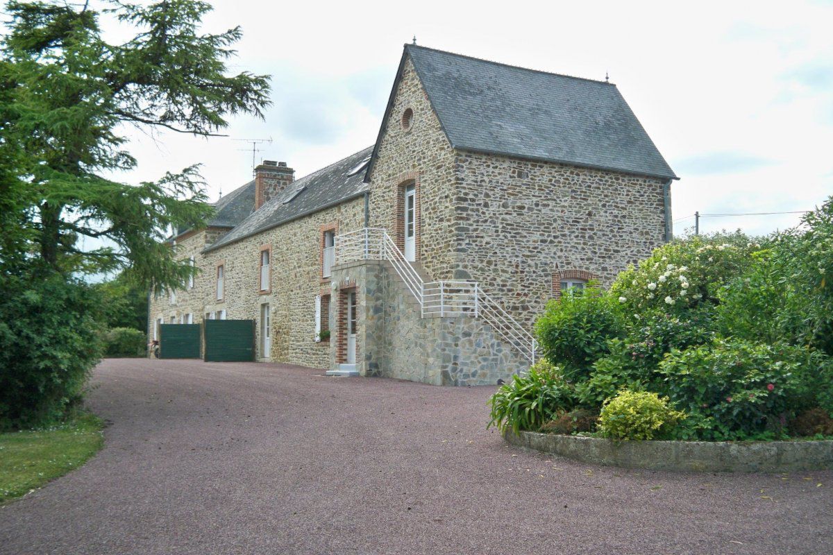 Maison LES CHARMILLES