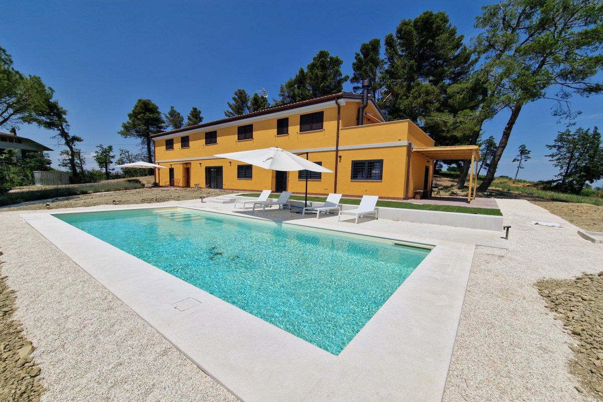 Appartement Neue Wohnung mit 2 Zimmern, Veranda und Pool