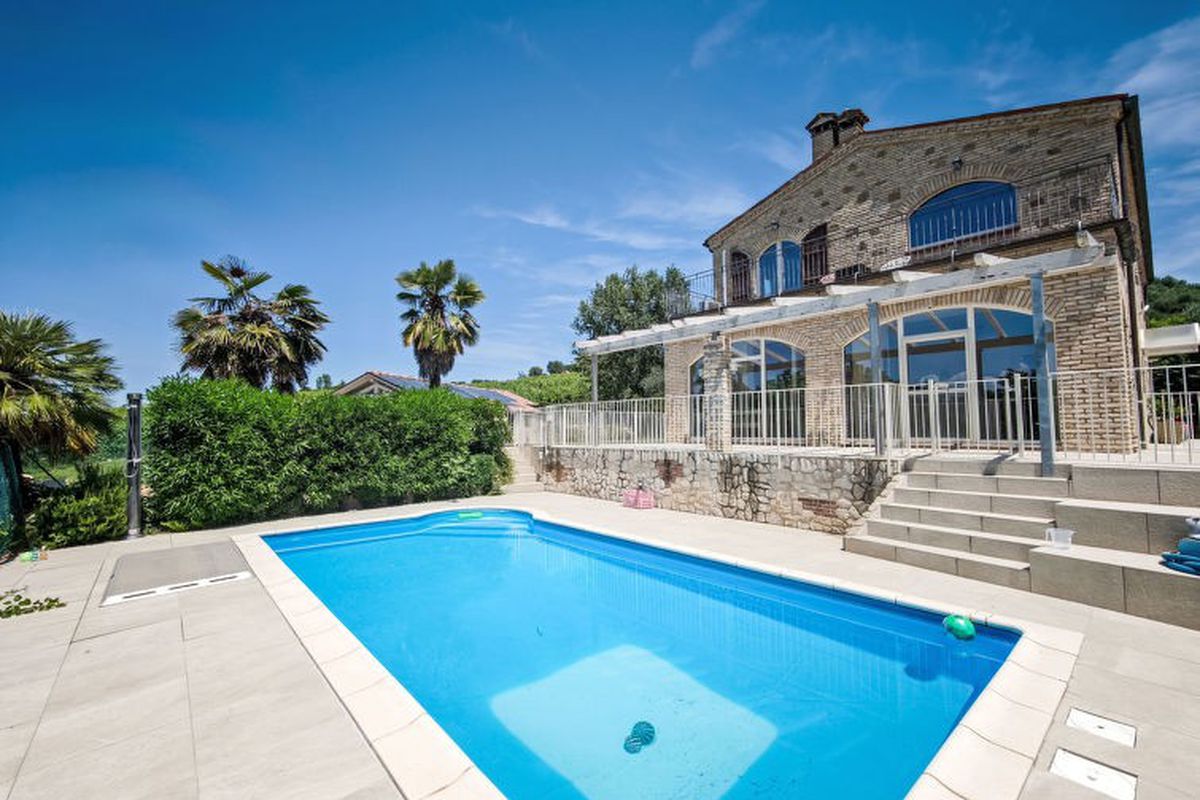 Maison Tenuta Marino  con piscina privata