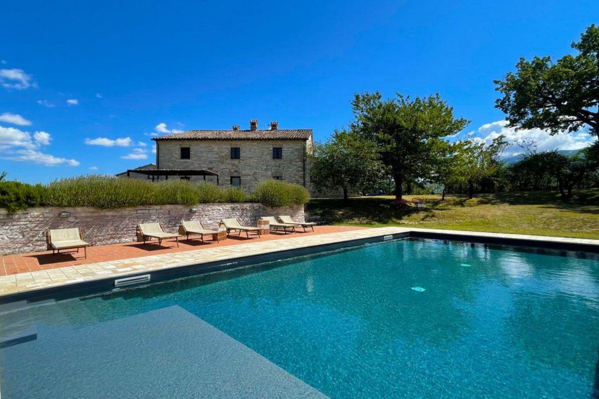 Maison Ferienvilla 'Checello' mit privatem Pool
