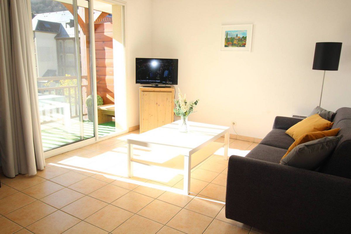 SAINT MAMET - T3 BALCON PLEIN SUD - LV - PARKING - BelvÉdÈre