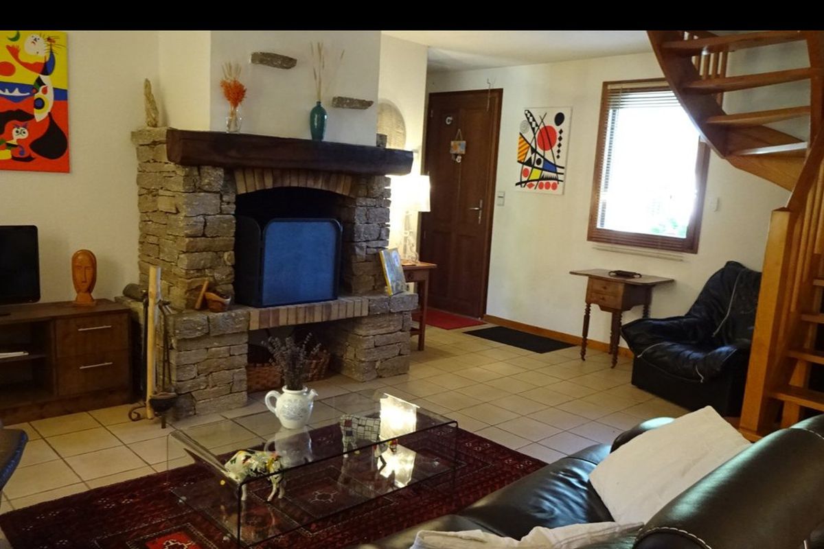 Maison ANCIZAN 10 personnes avec vue imprenable sur les montagnes