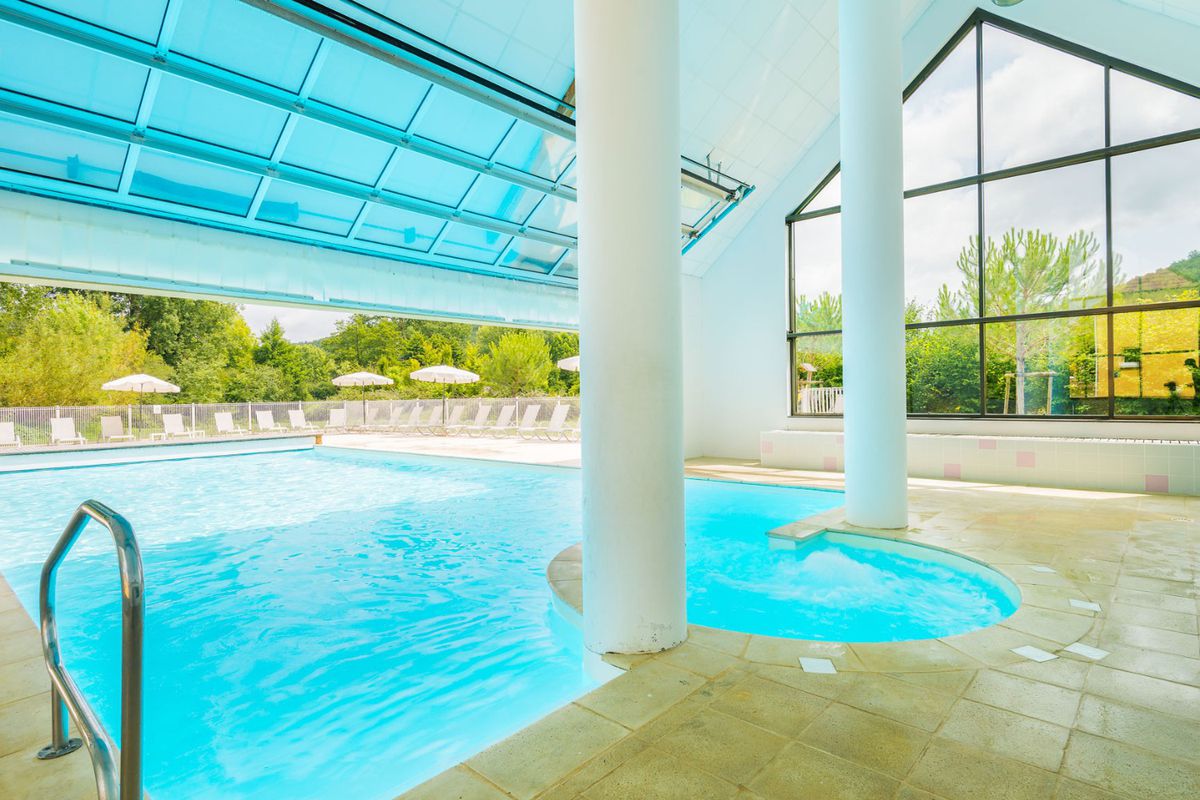 Camping Lagrange Vacances Les Bastides de Lascaux