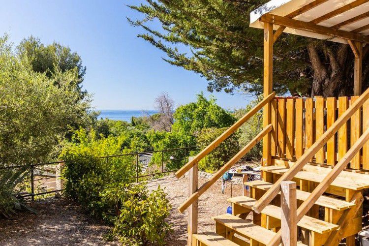 camping-la-baie-des-anges_63ac389361094_xl