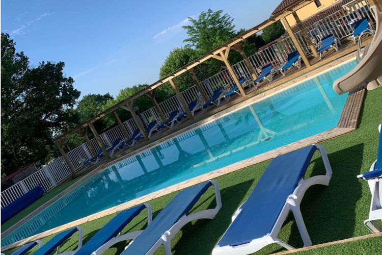 Camping Les Poutiroux 