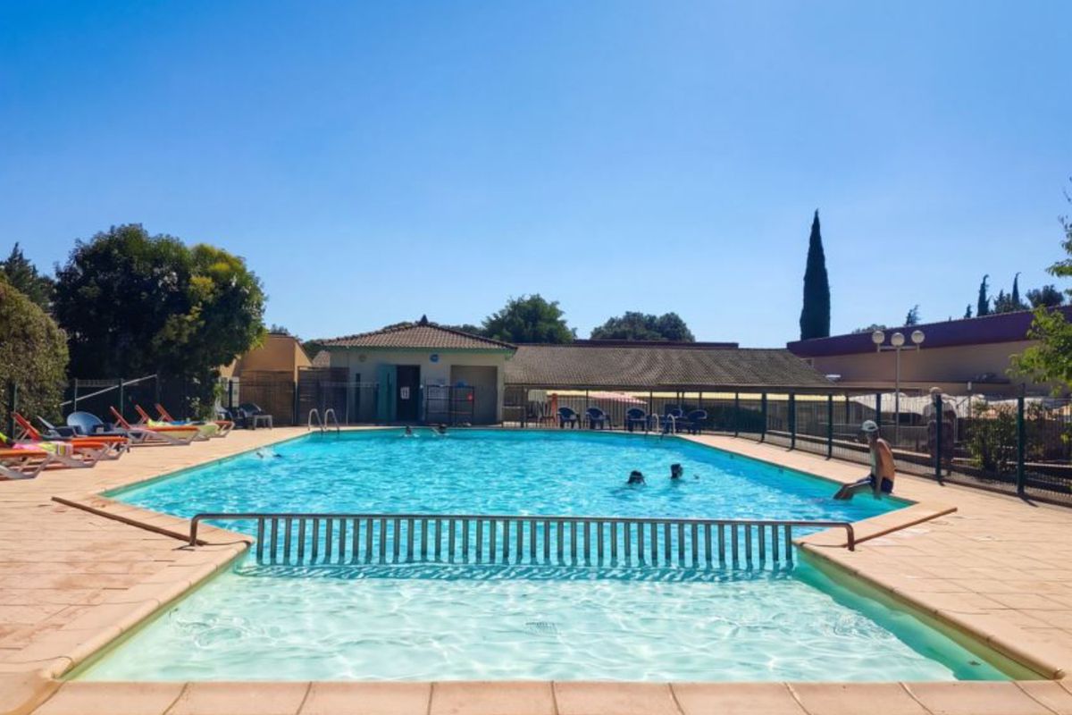 Village Club Méjannes Gard