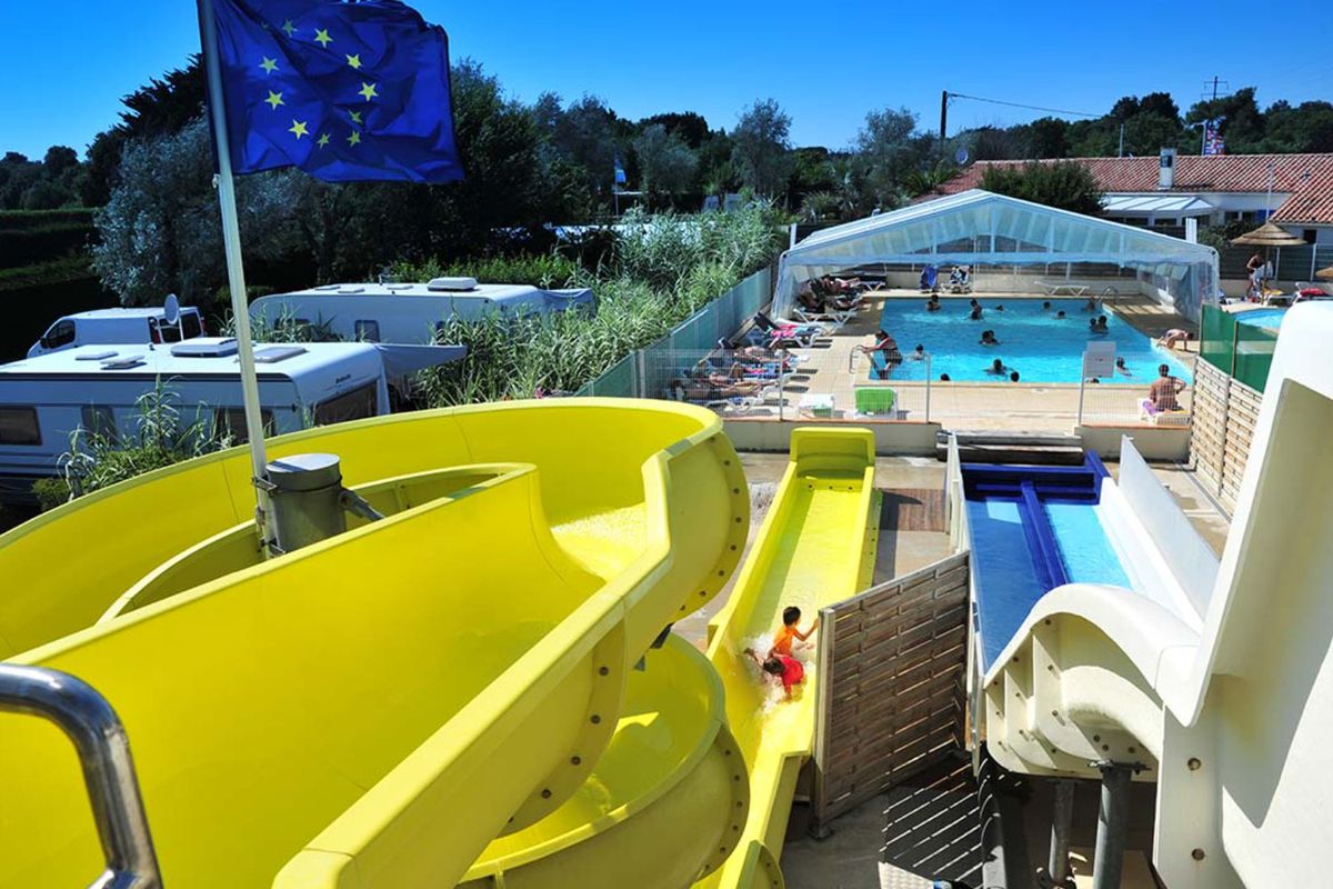 Camping Aqua 3 Masses