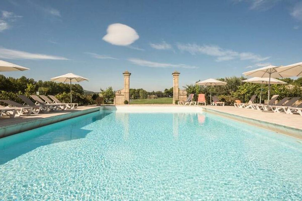 Hôtel Du Golf De Pont Royal - Apt