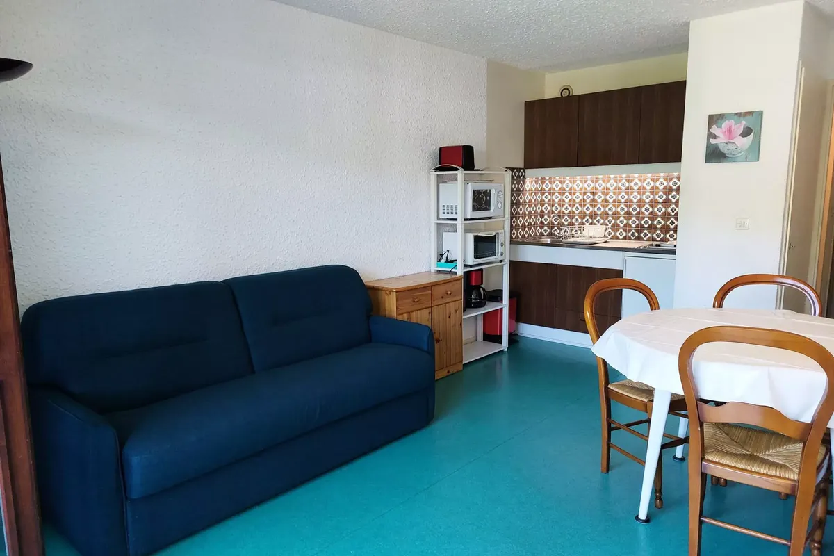 1 Pièce 4 Personnes