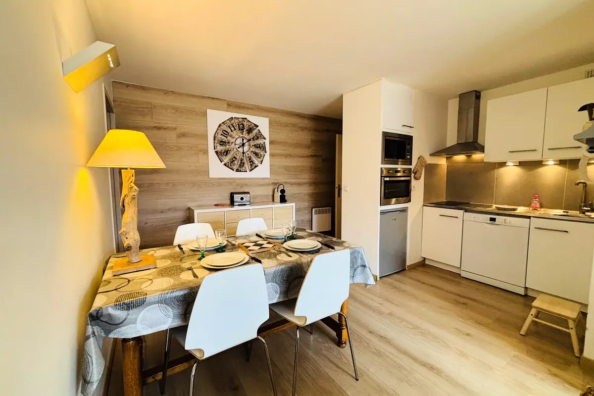 3 Pièces 6 Personnes