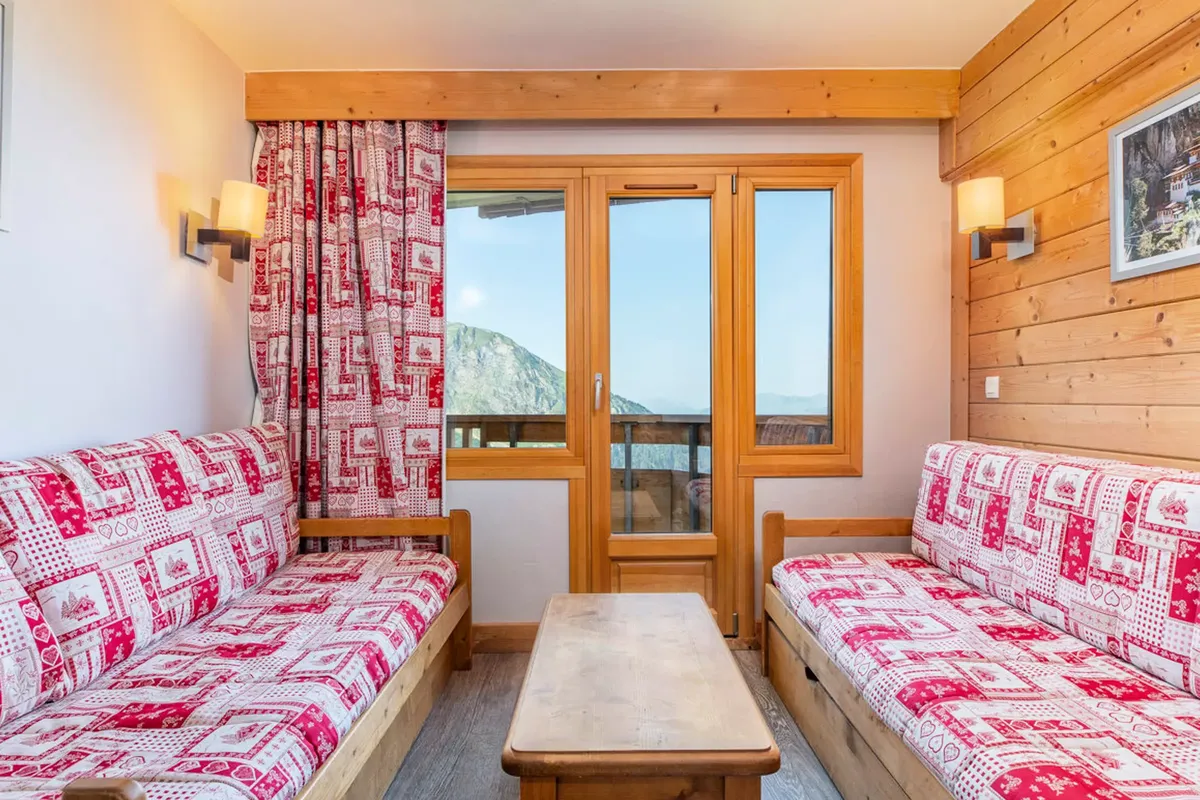 3 Pièces 6 Personnes